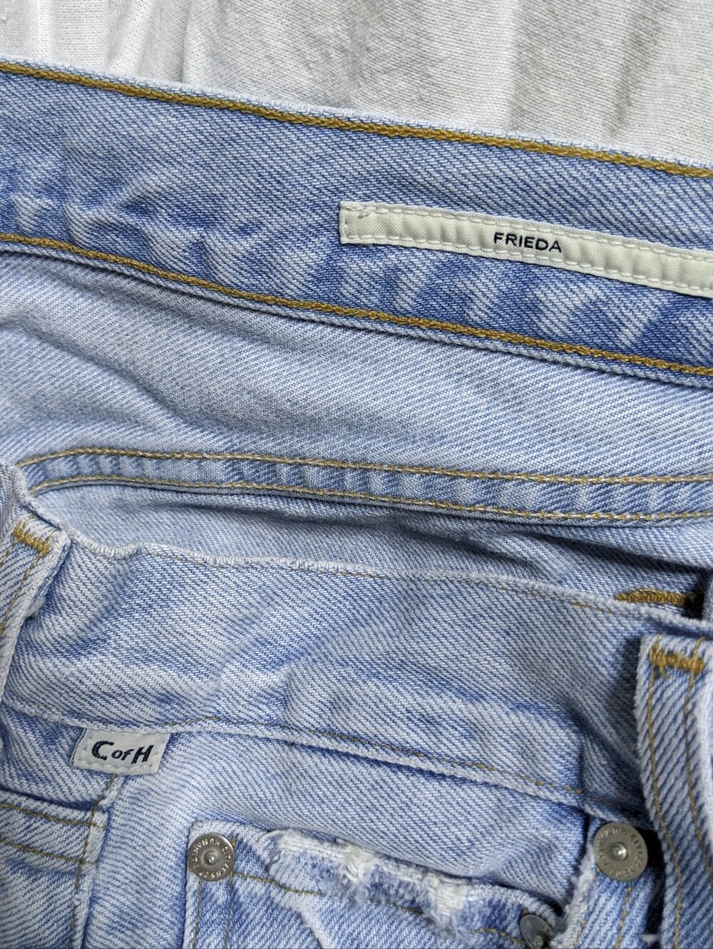 COH Frieda Short - Picture 6 of 7